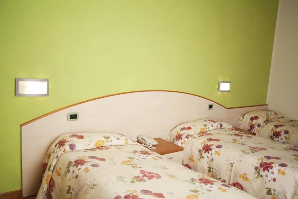 Albergo Da Benedetta Ветралла Экстерьер фото